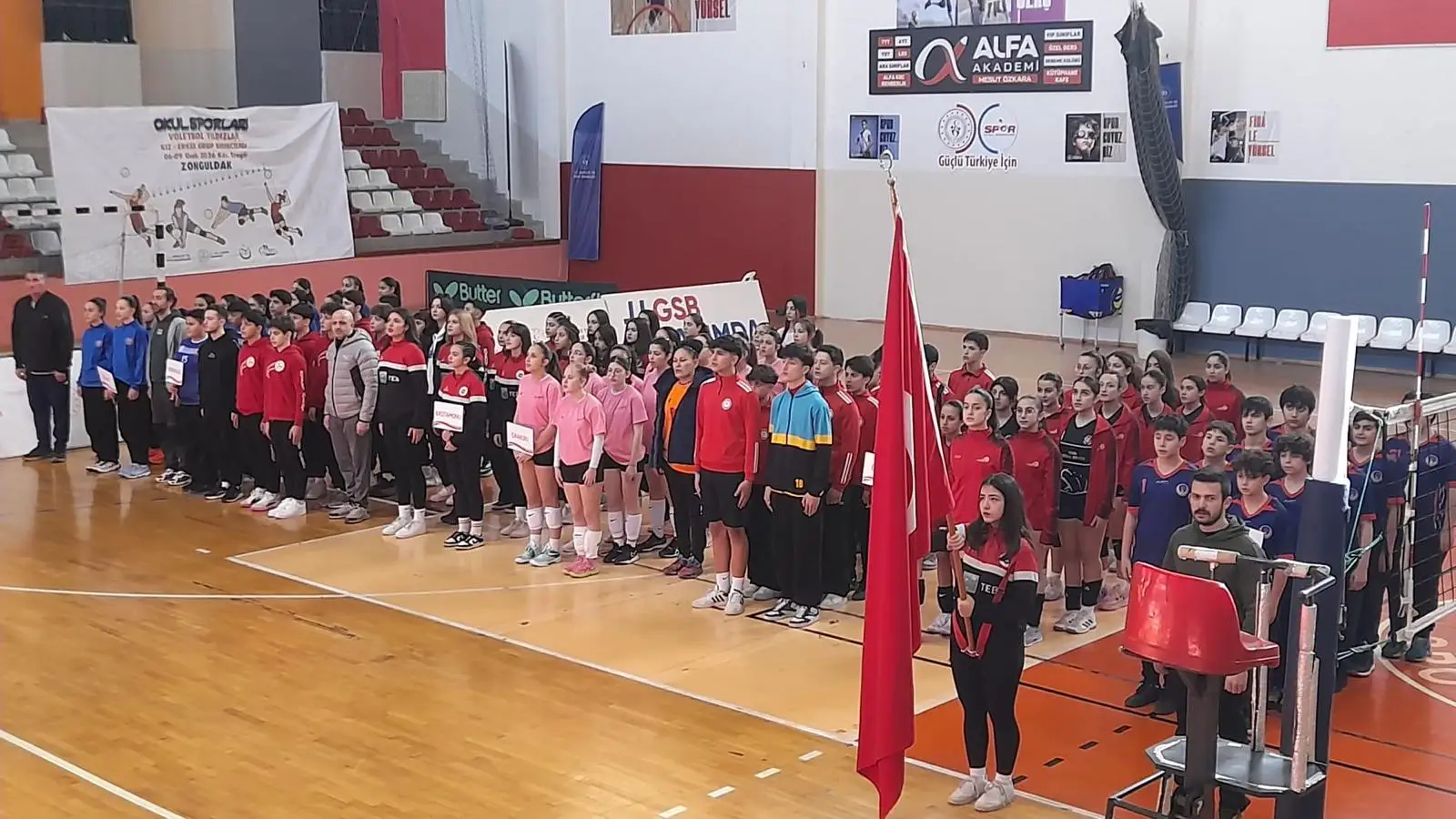 Yıldızlar Sahne Aldı: Okul Sporları Voleybol Grup Birinciliği Ereğli’de