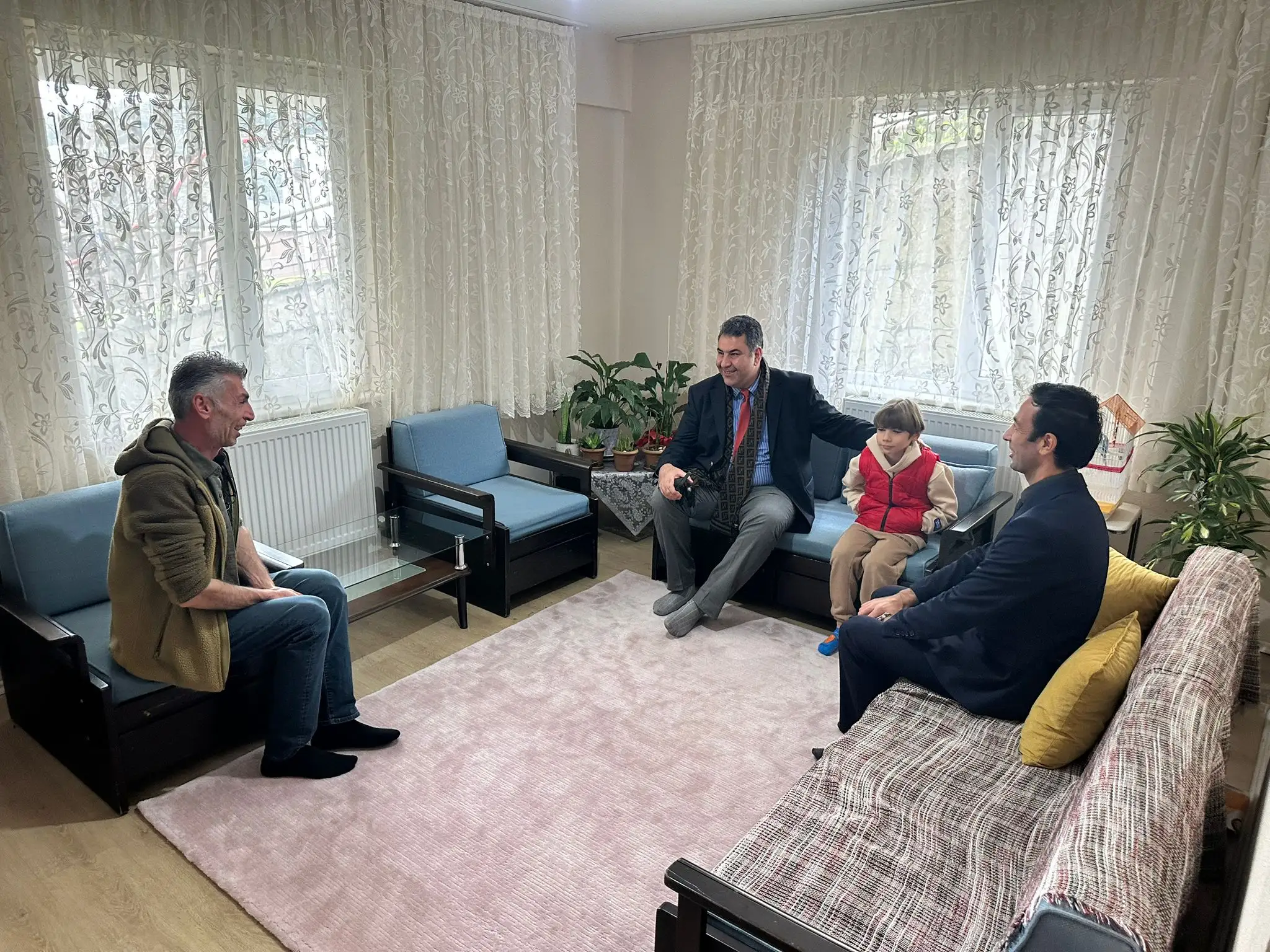 Kaymakam Fatih Yılmaz’dan Depremzede Vatandaşa Ziyaret