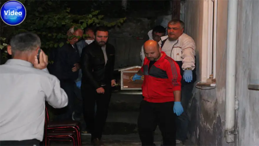 Yaşlı adam evinde ölü bulundu