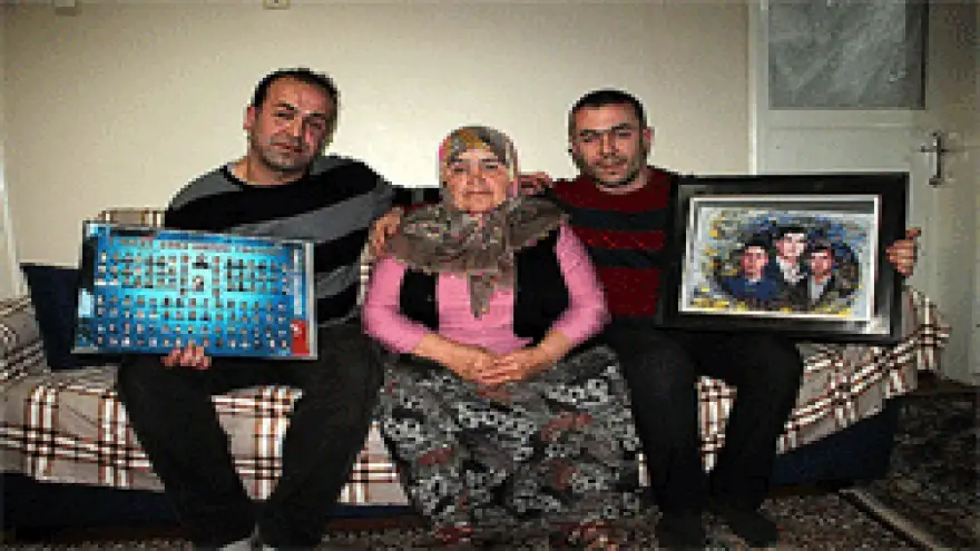 HER YIL AYNI ACILARI YAŞIYORUM