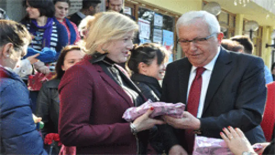 POSBIYIKTAN KADIN ÇALIŞANLARA HEDİYE..

