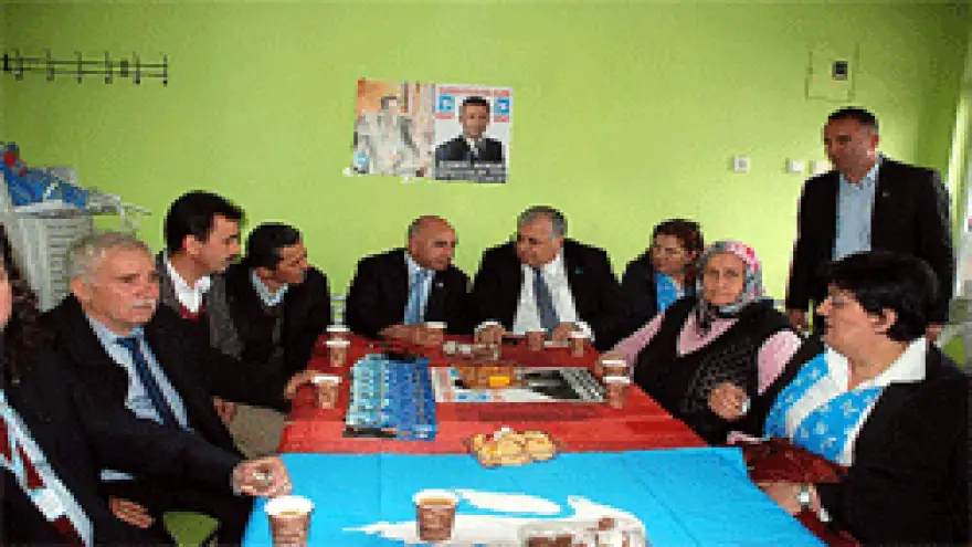 TÜRKER:"PARALEL DEVLETİ KURAN BAŞBAKAN'IN KENDİSİDİR"