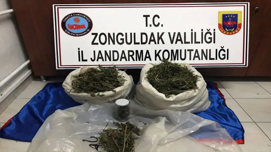 Jandarma 7 Kilo esrar ele geçirdi