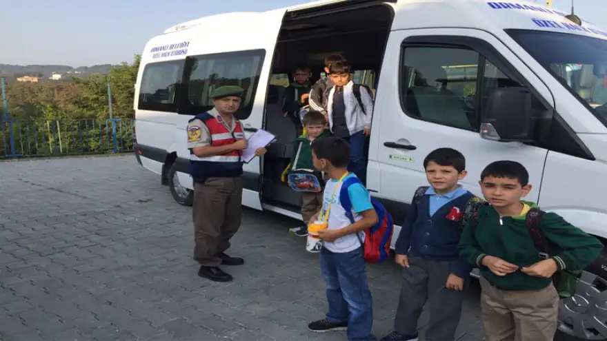 Jandarma'dan servis araçlarına uygulama