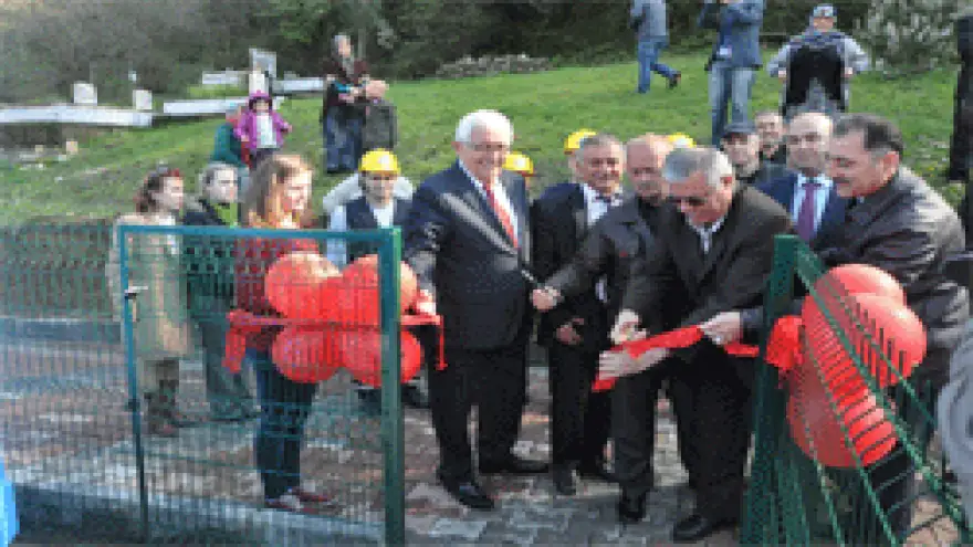 VATANDAŞIMA HERŞEYİN EN GÜZELİ LAYIK

