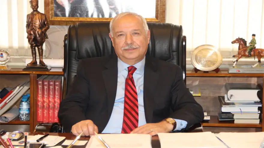 Başkan Akdemir, Mahmut Özer’i tebrik etti