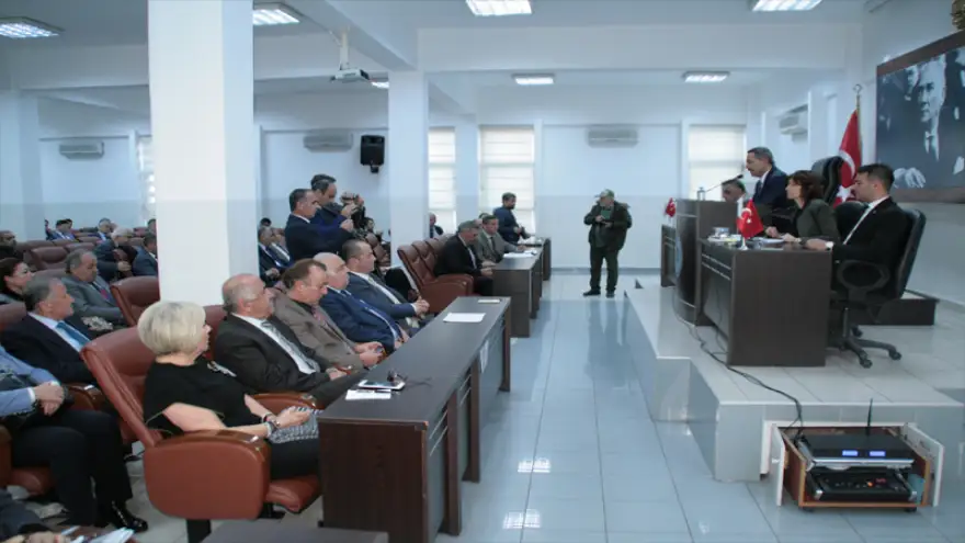 Uysal: "Atımızı aldınızsa yolumuzda mı aldınız?"