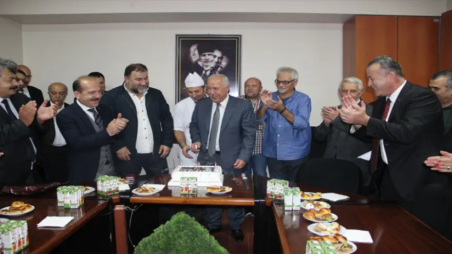 Başkan Akdemir’e sürpriz doğum günü