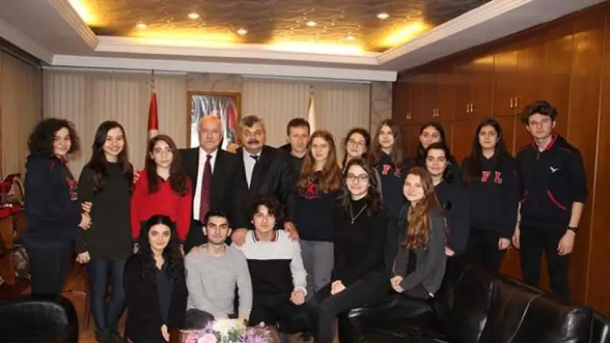 BKM tiyatro ekibinden başkan Akdemir’e ziyaret