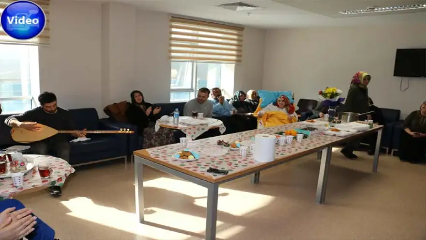 Hastalara ve yakınlarına moral olsun diye…