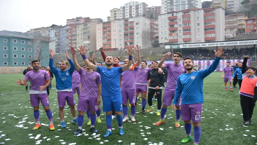 EREĞLİ BAĞLUM ENGELİNİ DE GEÇTİ: 3-1