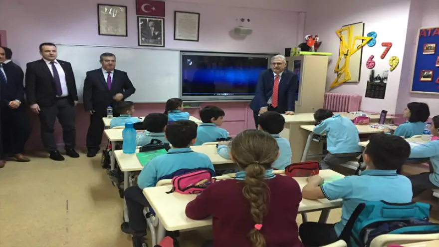 Bugün ders zili tekrar çaldı