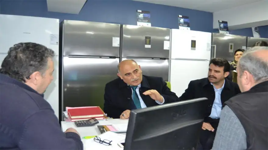 Şahin'den esnafa, Öztürk'ten Şahin'e ziyaret