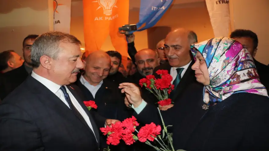 Şahin: "Tekstil fabrikası kuracağız"