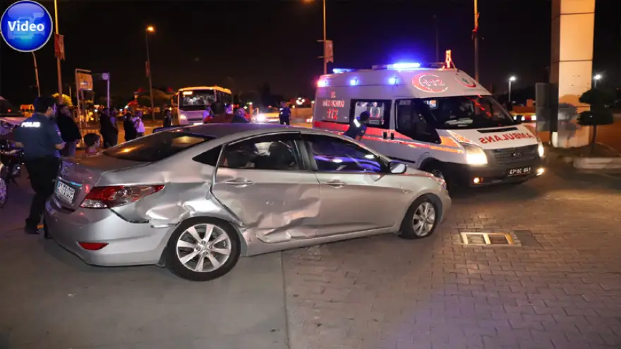 Gülüç kavşakta çarpıştılar: 3 Yaralı