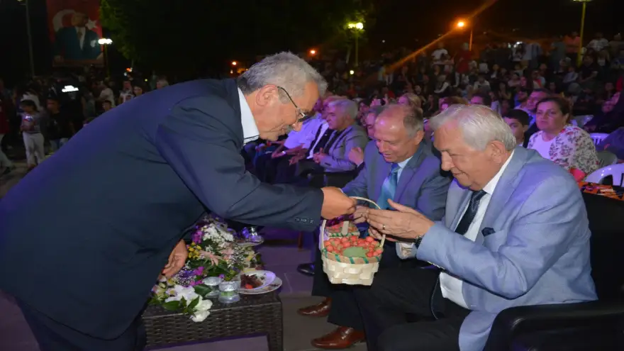 En güzel Osmanlı Çileği için yarıştılar