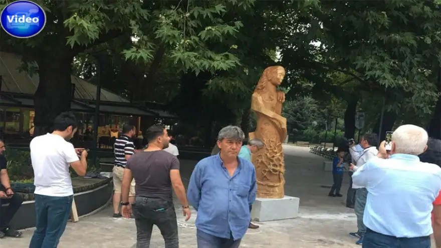 Dört heykel sahil bandın da yerini buldu