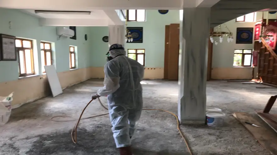 Güneşli'de sel sonrası ilaçlama yapıldı