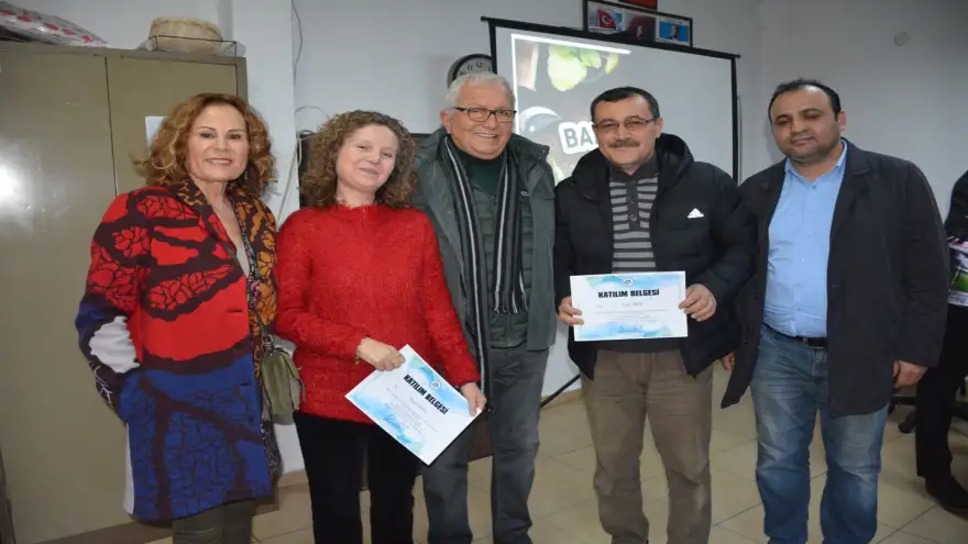 Bahçıvanlık kursiyerlerine katılım belgeleri verildi