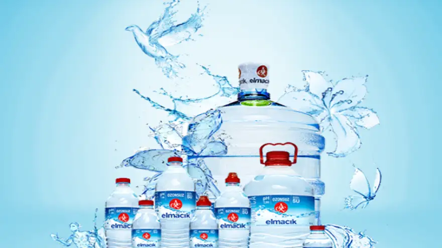 Elmacık Su Kaynağından içer gibi
