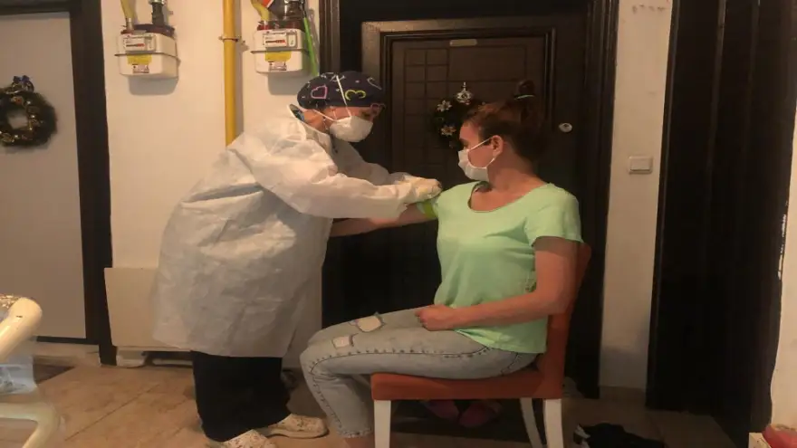 90 haneye yönelik covid-19 testi yapıldı

