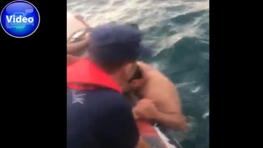 Boğulmak üzereyken son anda kurtarıldılar