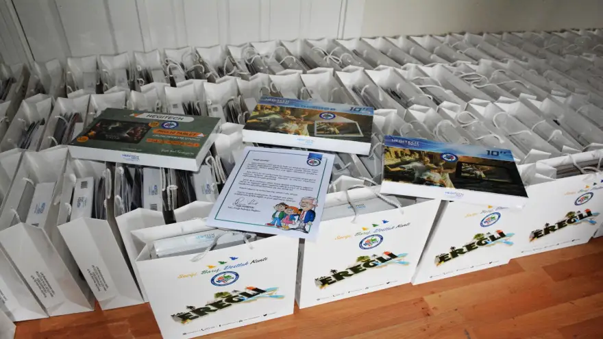 Belediye, 100 öğrenciye tablet desteğinde bulundu