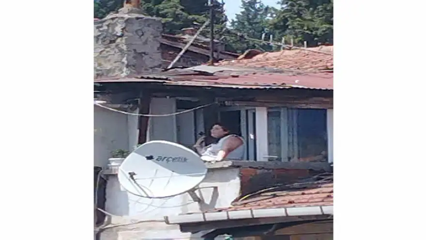 13 Yaşında ki kız çocuğu, annesini rehin aldı...