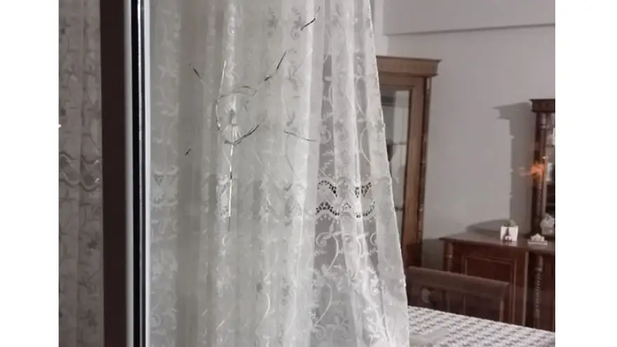 Silahtan çıkan kurşun bir eve isabet etti...