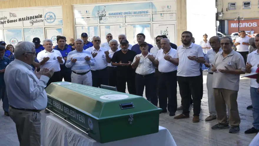 ÇEKEN İÇİN TÖREN DÜZENLENDİ