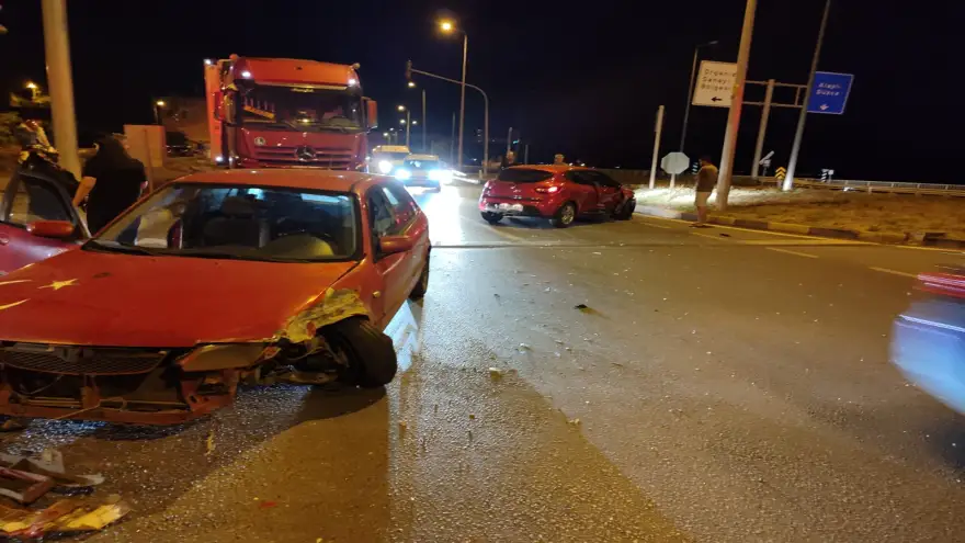 Plajlar mevkiinde trafik kazası: 2 Yaralı