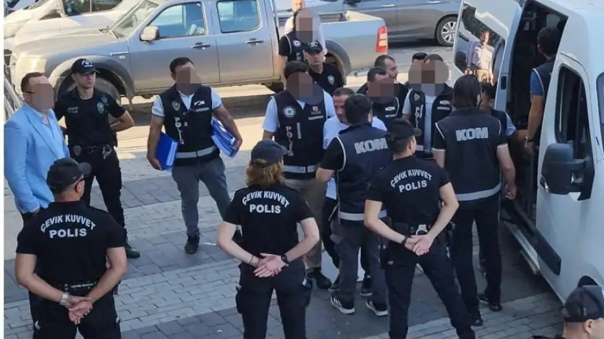 Otomobilin kundaklanmasının altından tefecilik örgütü çıktı