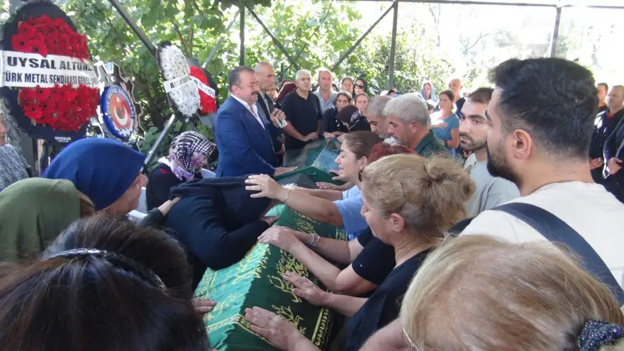 Mustafa Anataca ile eşi Birsen Anataca, son yolculuklarına uğurlandı...