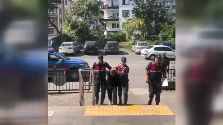 15 ayrı suç kaydı bulunan zanlı ceza evine gönderildi...