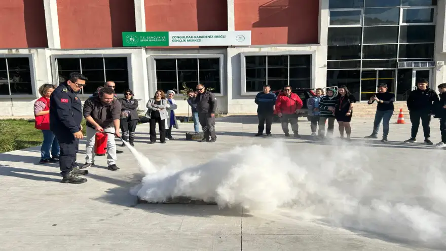 İTFAİYE, YANGIN EĞİTİMİ VE TATBİKATLARI SÜRDÜRÜYOR