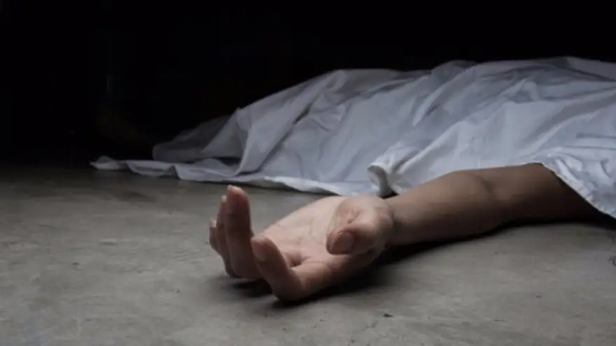 Evde düşen kadın yaşam savaşını kaybetti…