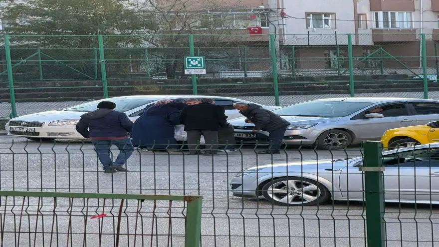 Halk otobüsünde fenalaşan genç, hastaneye kaldırıldı...