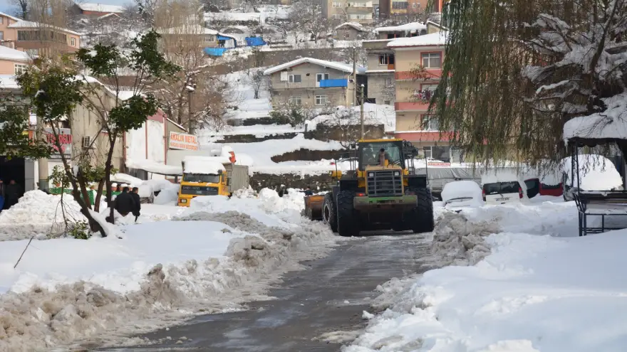Kdz. Ereğli’de karla mücadele 4 koldan sürüyor