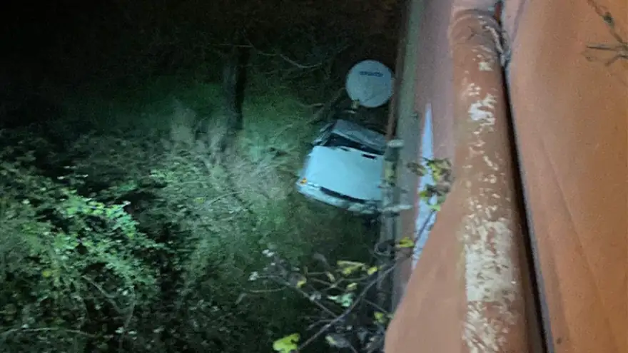 Yaklaşık 20 metreden bahçeye uçtu...