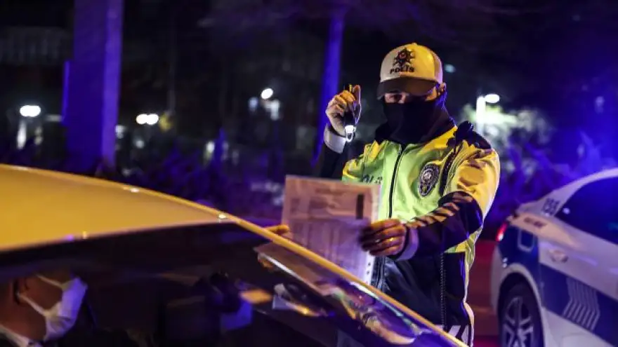 Kısıtlamalara uymayan 27 bin 839 kişiye işlem yapıldı