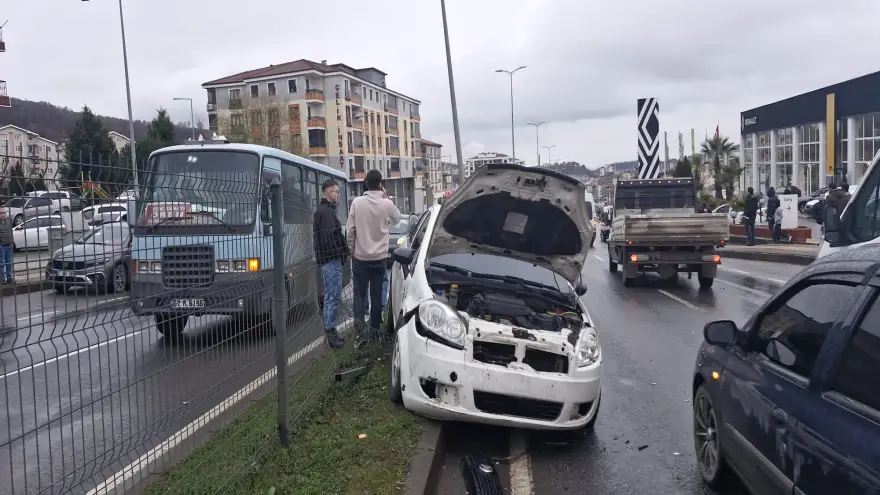 Faciadan dönüldü… Tel örgüleri parçaladı…