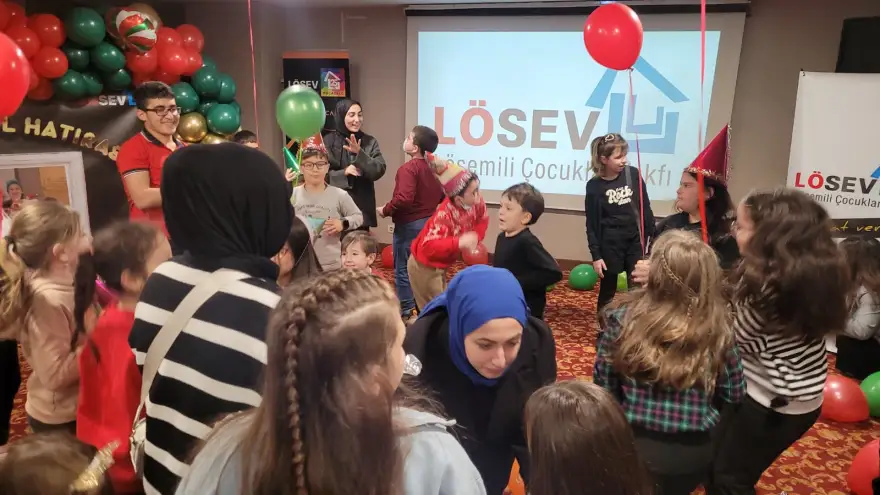 LÖSEV, Lösemili hastalar için yılbaşı etkinliği düzenlendi...