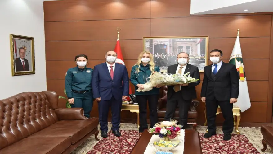 Vali Tutulmaz, Gümrük günü'nü kutladı