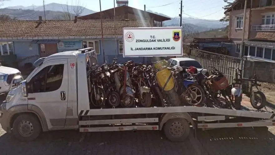 ÇOK SAYIDA ŞASİ NUMARASIZ MOTOR YAKALANDI: 6 KİŞİ TUTUKLANDI