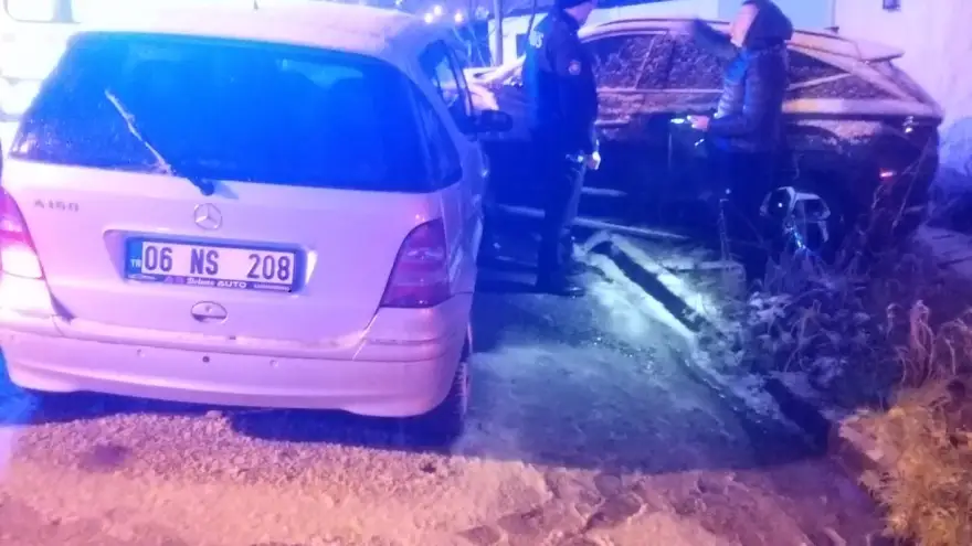 Park halindeki araca çarparak durabildi..