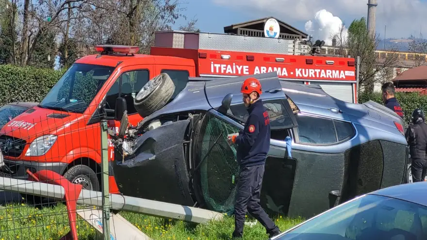 Takla atan otomobilin sürücüsü yaralandı...