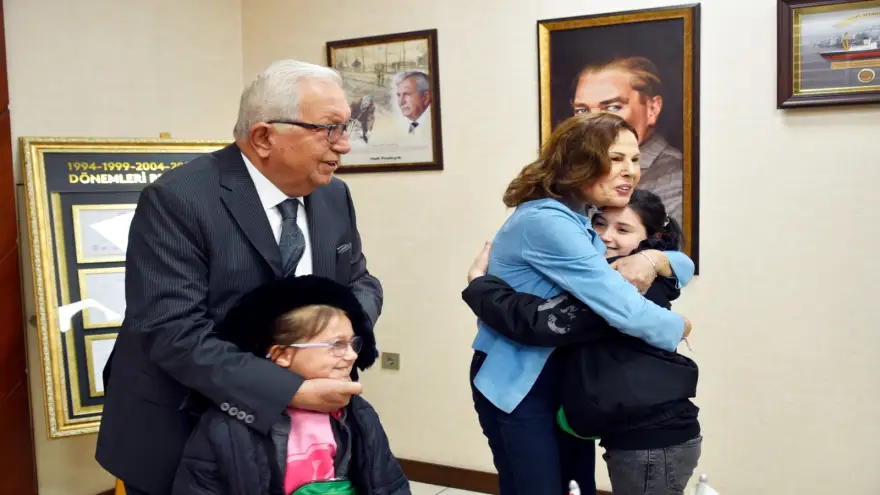 KDZ. EREĞLİ BELEDİYESİ’NDE BAYRAMLAŞ YOĞUN İLGİ GÖRDÜ