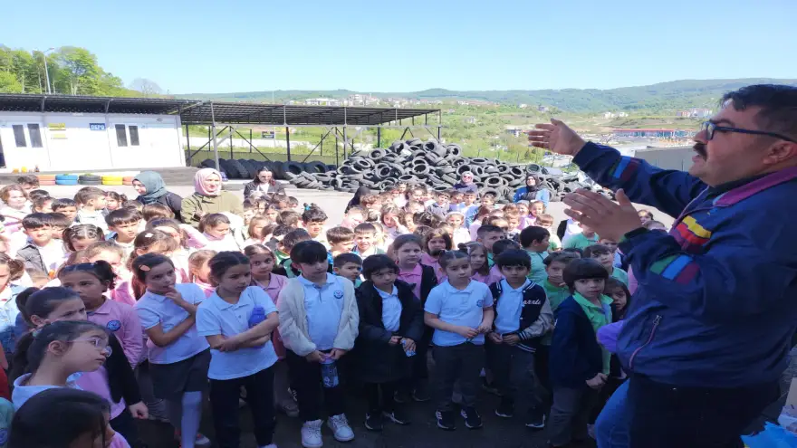 ÖĞRENCİLER, ATIK GETİRME MERKEZİ’Nİ ZİYARET ETTİLER