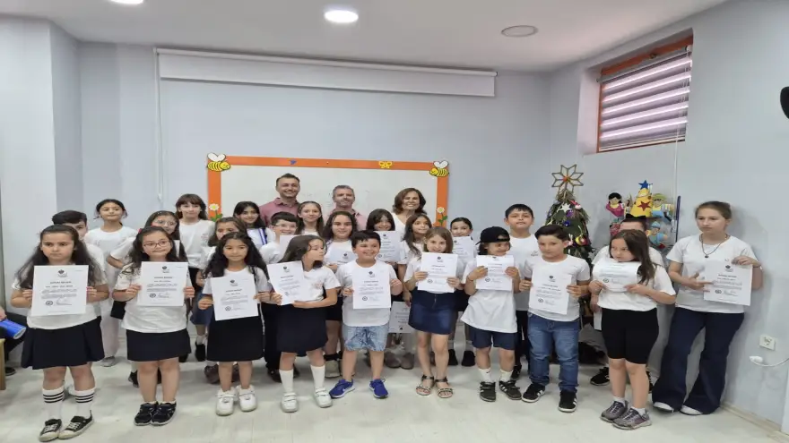 OYUNCAK MÜZESİ ÇOÇUK KOROSU DÖNEM SONU DİNLETİSİ YAPILDI