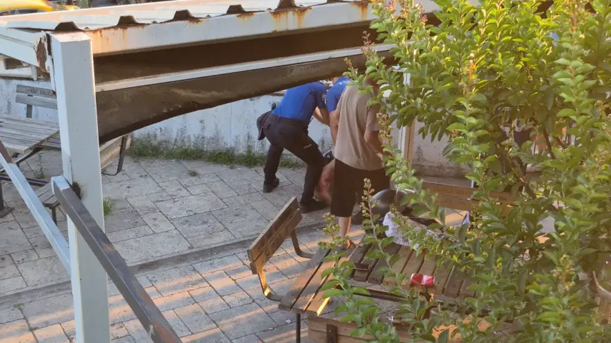 Komisere saldıran bir kişi tutuklandı...
